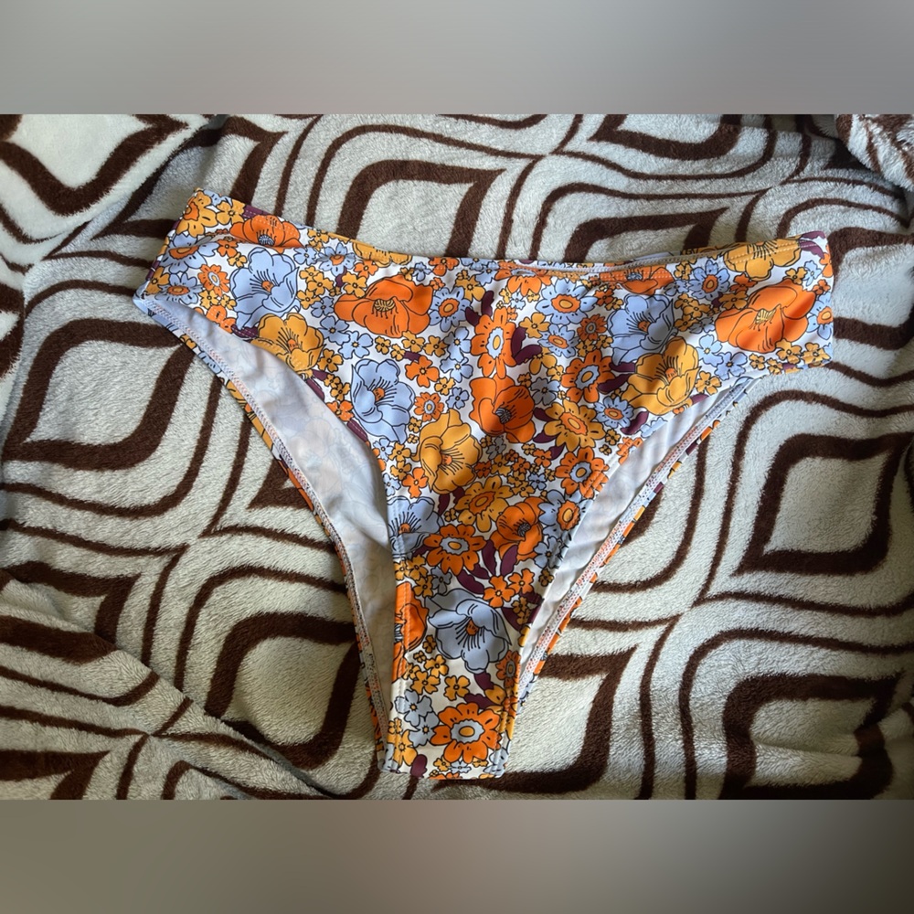 Bikini bottom.